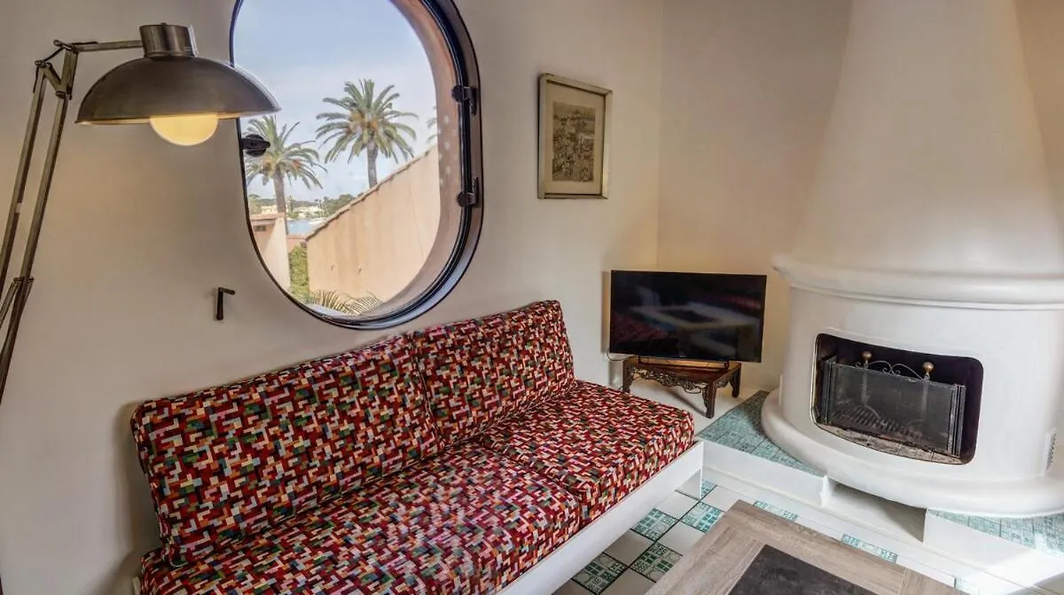 Porquerolles Island Architectural Seaview Apartment Hyeres