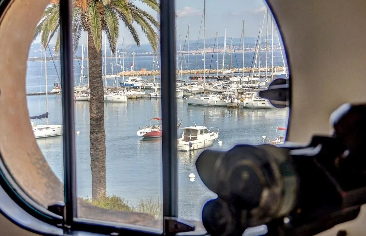 Porquerolles Island Architectural Seaview Apartment Hyeres